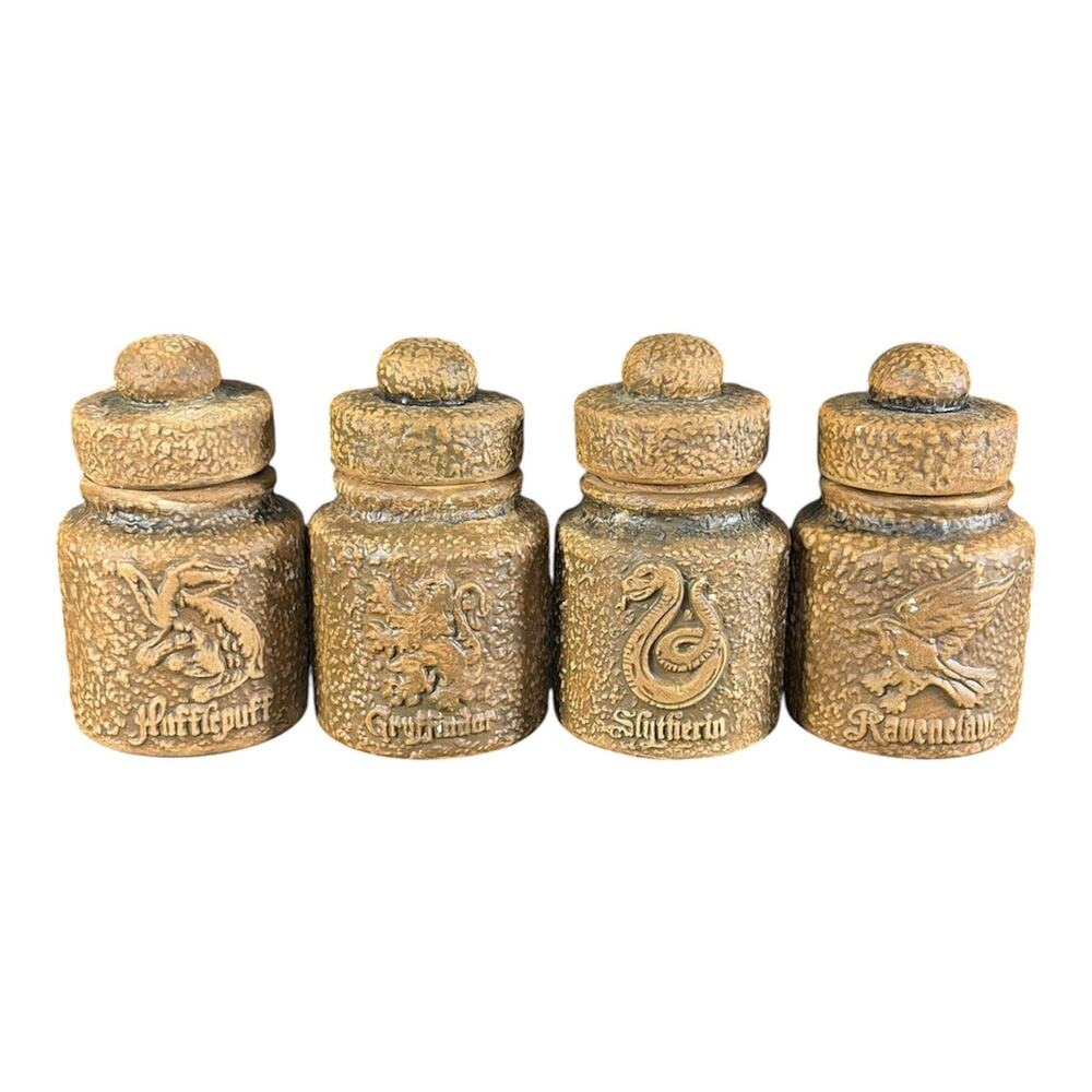 Set Of 4 Seven20 Harry Potter Ceramic Spice Jars with Hogwarts Houses 3.25”